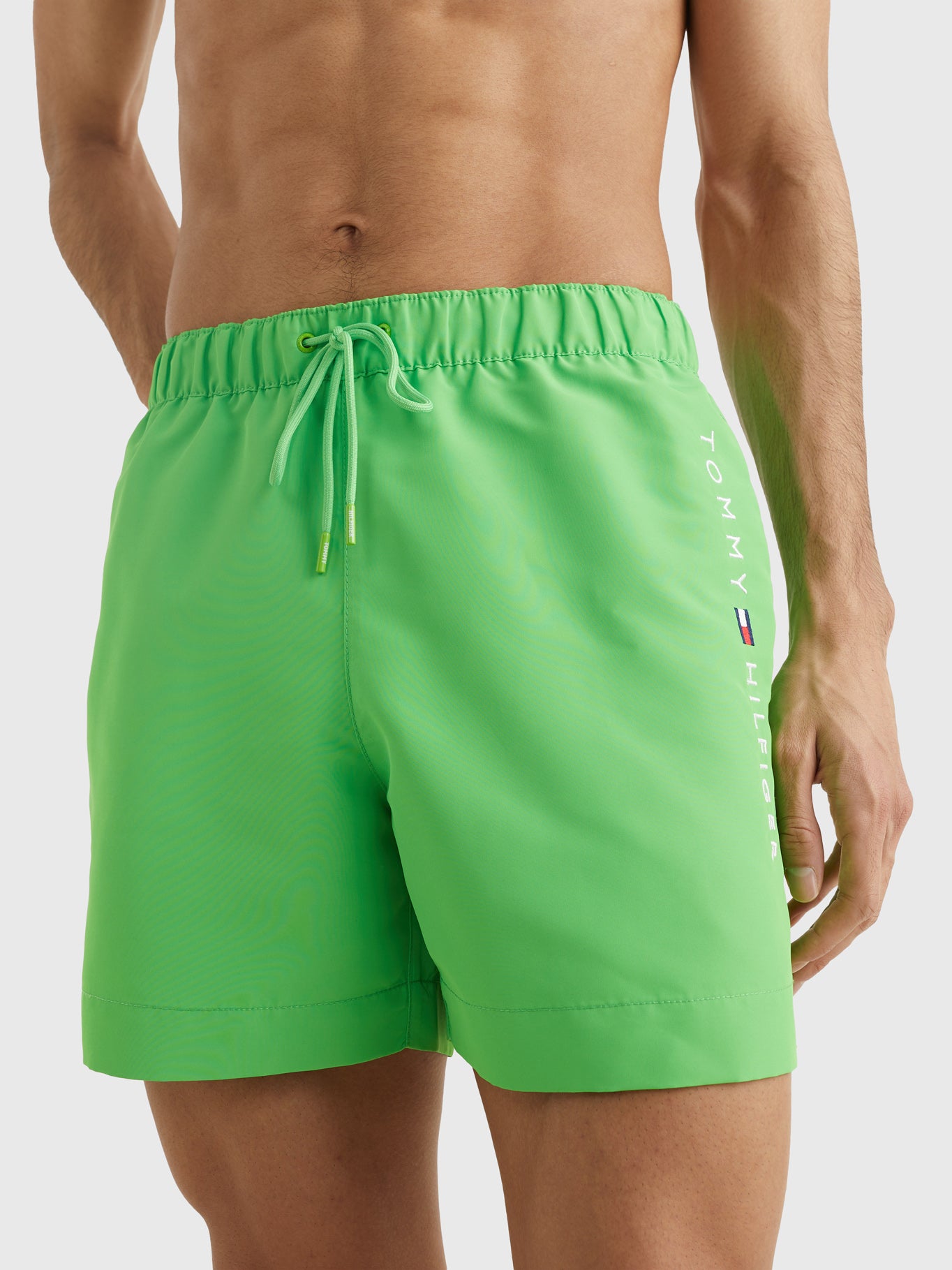 traje-de-bano-tommy-hilfiger-liso-p-caballeros-8